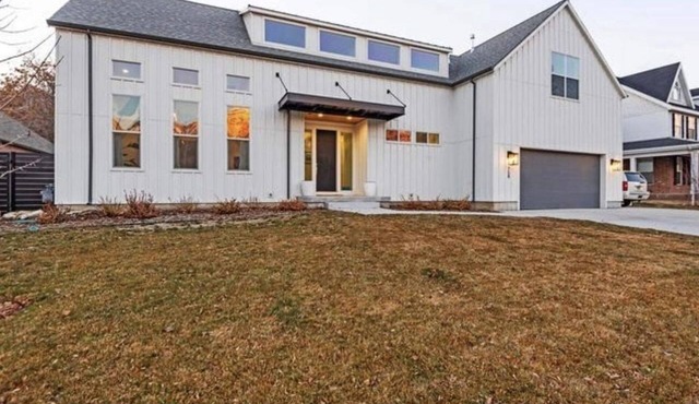 Spacious & Prime location. Open concept, hot tub, home gym & play ground.