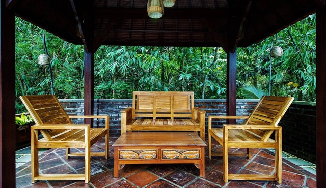 SPACIOUS, PRIVATE 2BR VILLA WITH POOL