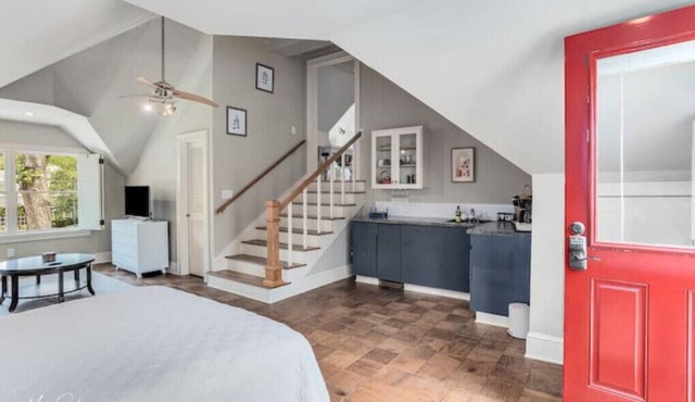 Spacious Private Apartmentn