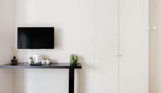 Spacious Private Ensuite Room for 3 people