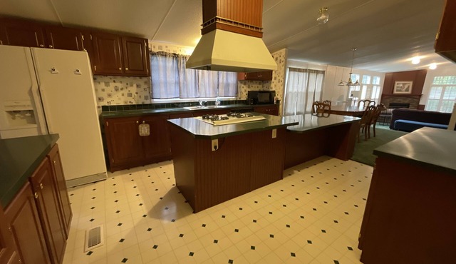 Spacious & Private, Five Acre Home Just Off I-95