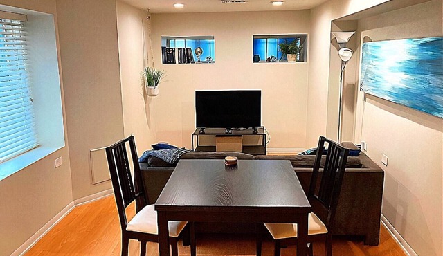 Spacious & private! Free parking! Great location!