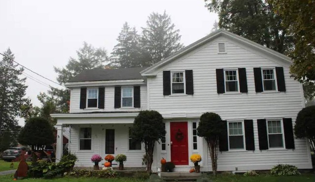 Spacious Private Guest Suite near Colgate