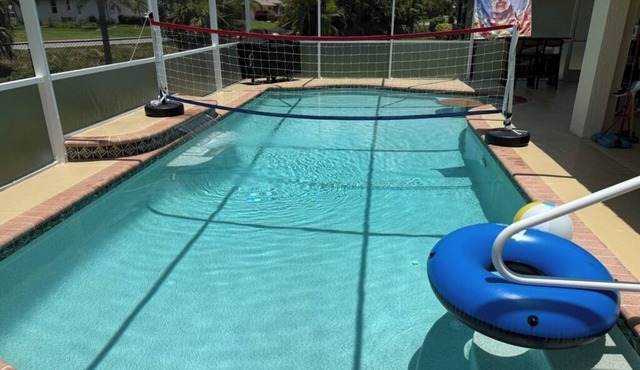 Spacious Private Home 4BR 3 BA w/Heated Pool