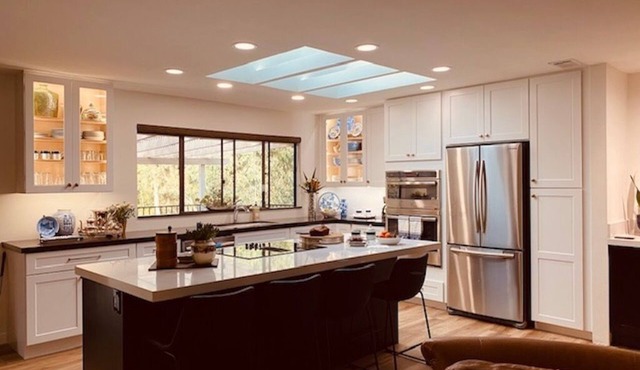 Spacious Private Retreat with Pool, Hot Tub & Dual Living Areas