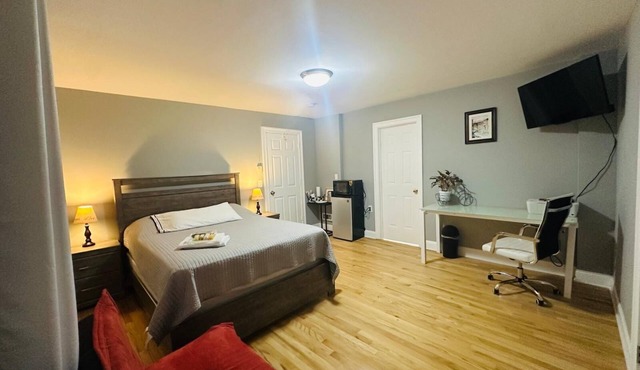 Spacious Private Suit Room in Fairfax City