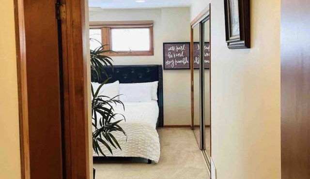 Spacious Private Room