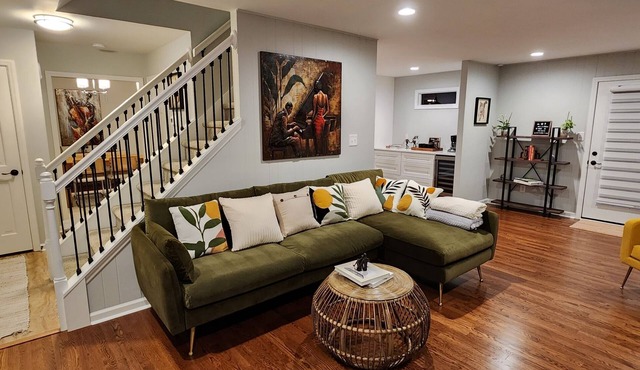 Spacious & Private Willow Creek Getaway ★ King Bed & Laundry ★ Near DT Raleigh