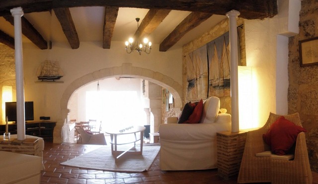 Spacious, quiet riverside condo