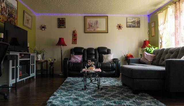 Spacious Queen Bed Home: A perfect 5-star Long Term Stay