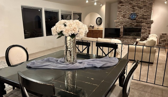 Spacious, quiet home close to Monterey, Carmel, Carmel Valley, and Laguna Seca.