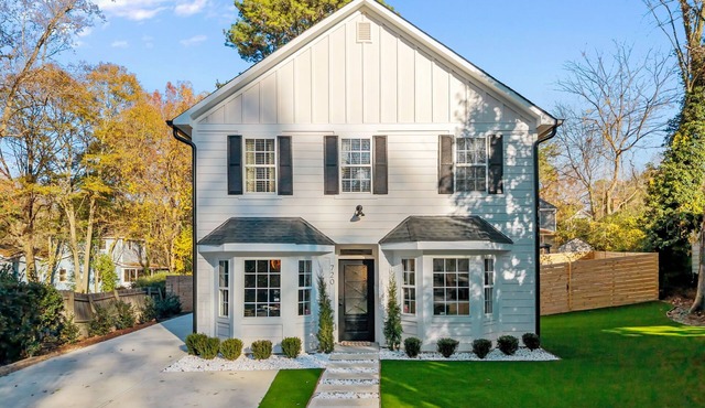 Spacious Raleigh Retreat | 5BR, Near Village District, NCSU & Downtown