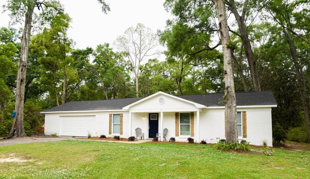Spacious Ranch on the Coast