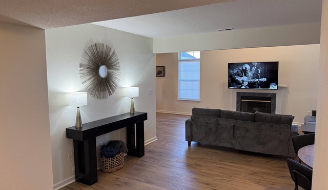 Spacious & Relaxing 3BR w/Pond Views