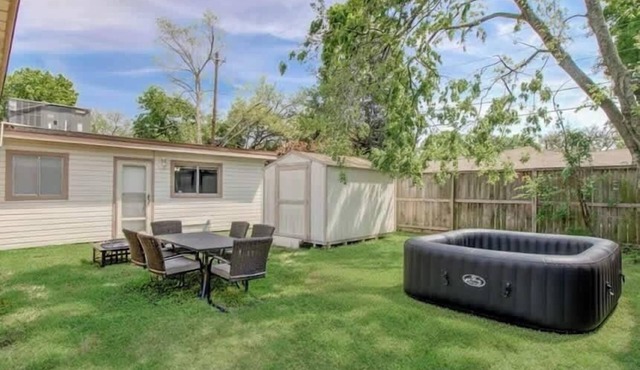 Spacious & Relaxing Retreat | Hot Tub | Backyard Oasis