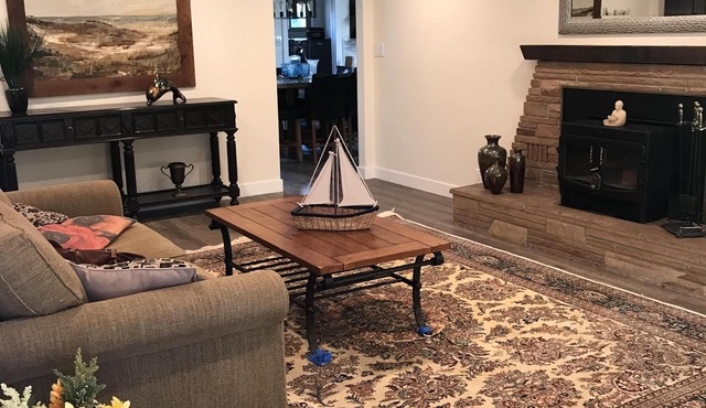 Spacious remodeled House off Main Street