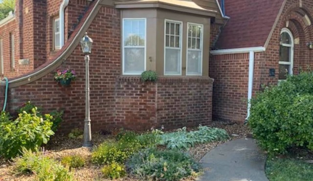 Spacious remodeled bungalow in the heart of McPherson!
