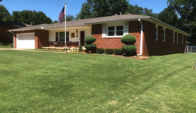 Spacious, Remodeled, in a Quiet Family Oriented Neighborhood