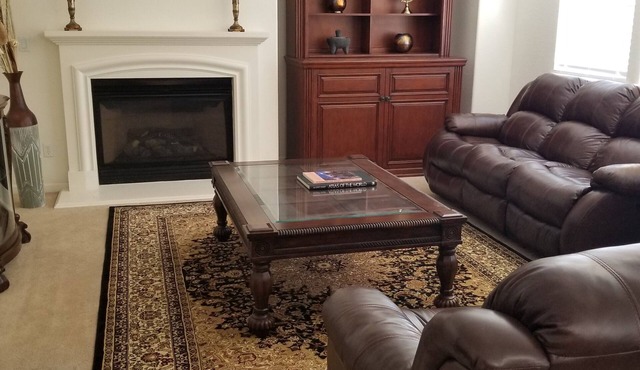 Spacious Reno Retreat 4Bd/3Ba approx 3200 sqft home on 1/3 Acre