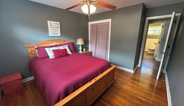 Spacious, renovated 4BR minutes from FSU, the stadium, Midtown, and downtown.