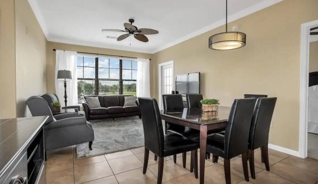 Spacious Resort Condo with Pool and Splashpad near Walt Disney World