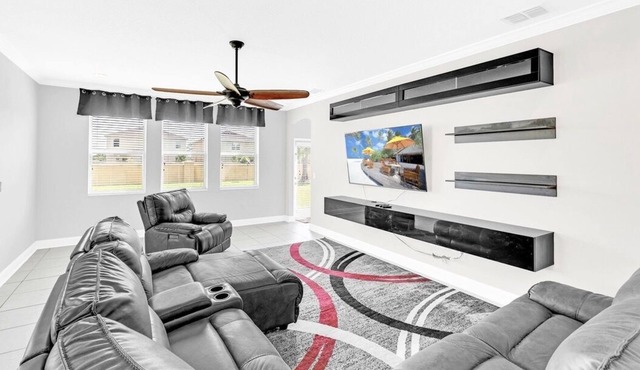 Spacious Resort-Style Getaway by St. Johns River!