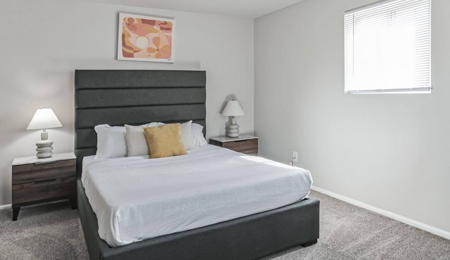 Spacious Retreat I Balcony I Parking I Chateau