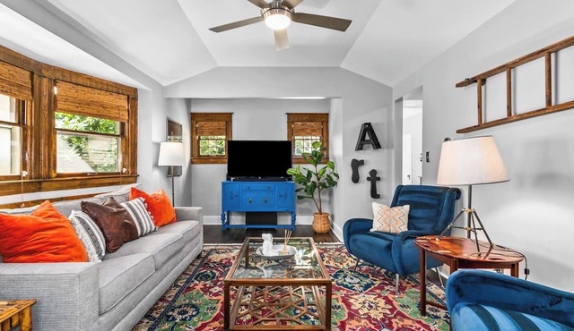 Spacious Retreat in the Heart of Kansas City 46