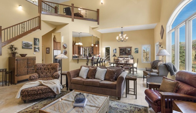 Spacious Retreat | Incredible Views & Outdoor Space | Close to Town