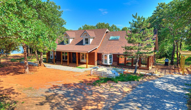 Spacious Retreat Near Norman Close to OU & Riverwind Casino