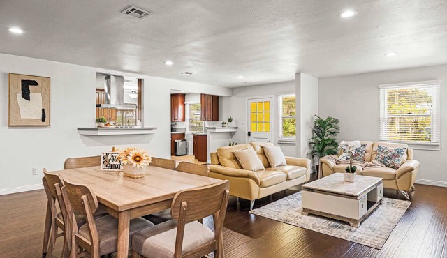 Spacious Retreat w Large Kitchen & Outdoor Patio