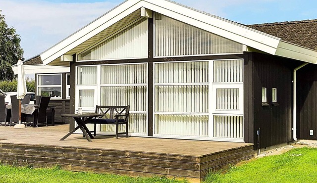 Spacious Retreat with Fjord View - By Traum Ferienwohnungen