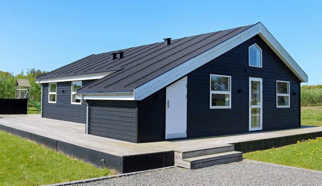 Spacious Retreat with Whirlpool - By Traum Ferienwohnungen