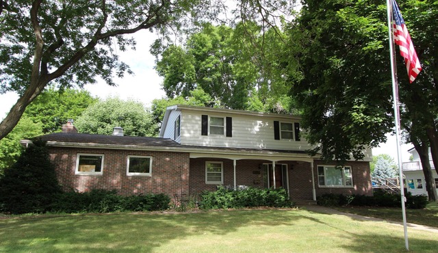 Spacious Retreat with Inground Pool - Perfect for EAA & Summer Getaways!