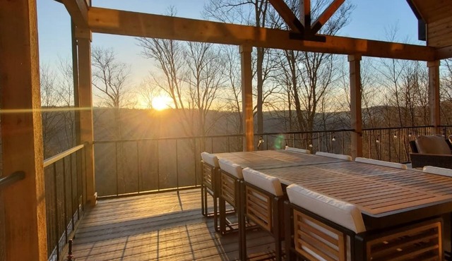 Spacious Ridge-Top Retreat in Whitewater Preserve near Coopers Rock & Morgantown