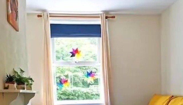 Spacious Riverside Home, 3 bedrooms, Hebden Bridge