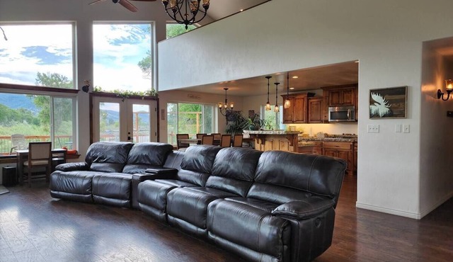 Spacious Riverside Four Bedroom Retreat