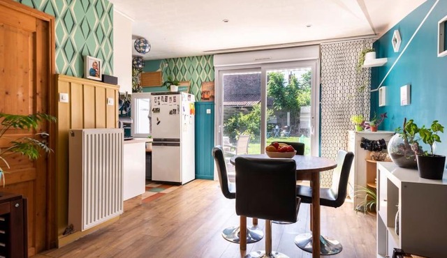 spacious room in tastefully decorated house