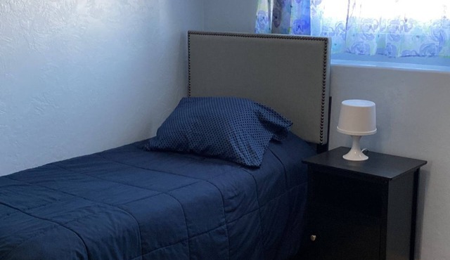 Spacious room in West Jordan A