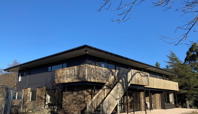 Spacious rural lodge - ideal for groups, families, friends and celebrations