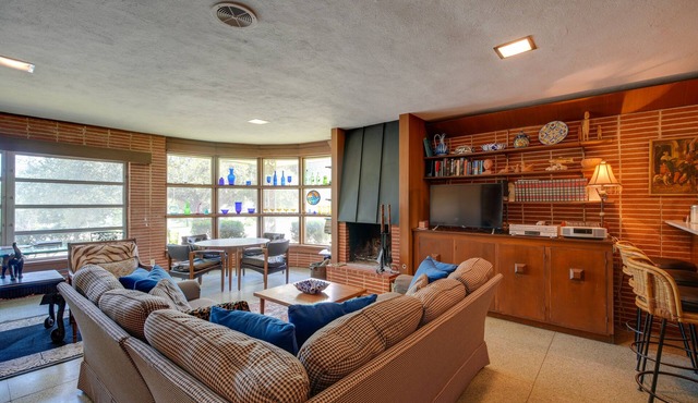 Spacious San Antonio Home ~ 5 Mi to Downtown!