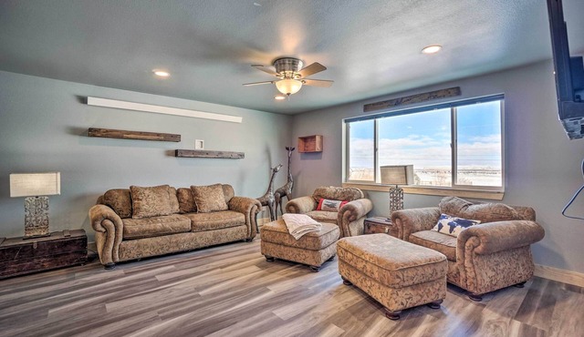 Spacious Saratoga Condo w/Mountain Views!