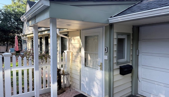 Spacious, serene and very private 5-bedroom house with AC in Roslyn Heights.