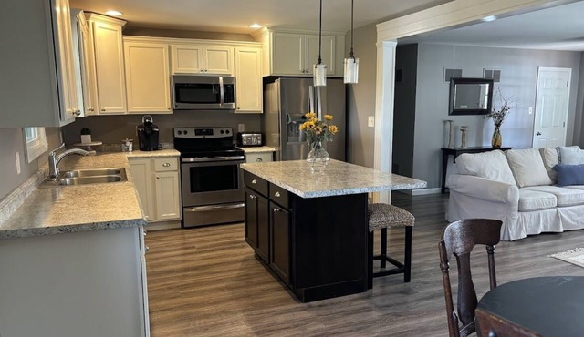 Spacious Single Family Home ~ Close to Penn State with Happy Valley Hospitality