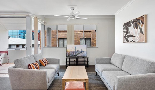 Spacious Southport Townhouse with Balcony