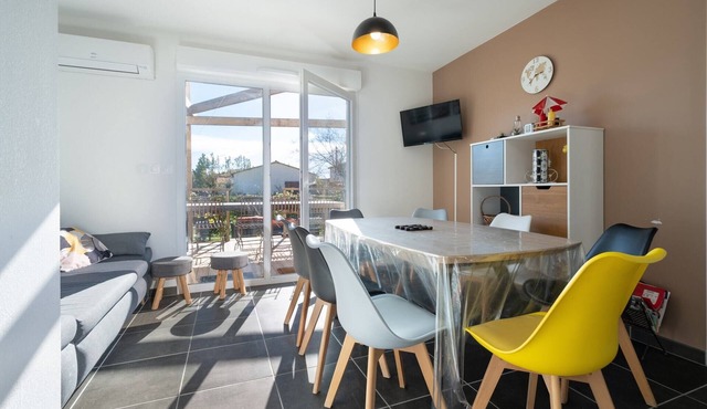 Spacious Stay by Sérignan Sea