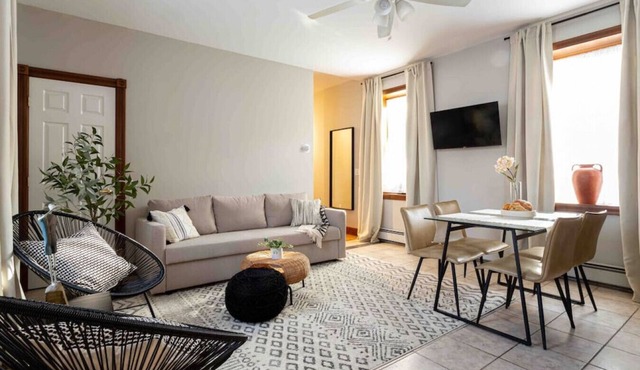 Spacious Stay Downtown New Haven