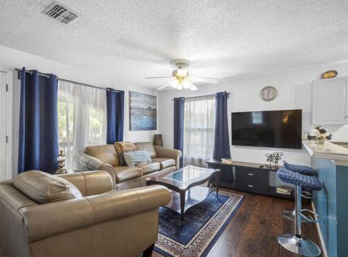 Spacious Stay, Family Comfort, Quiet Escape