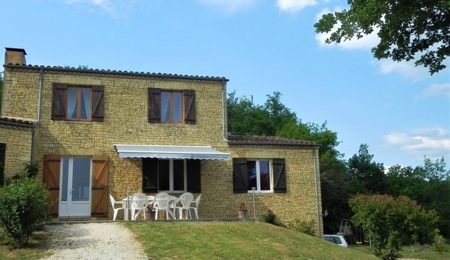Spacious stone house near Sarlat, ideal for families