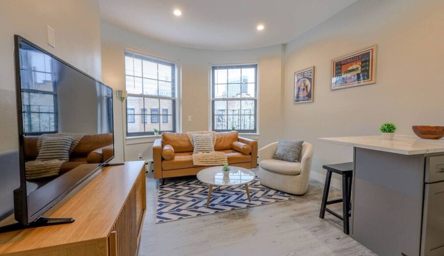 Spacious Studio Apt | South End